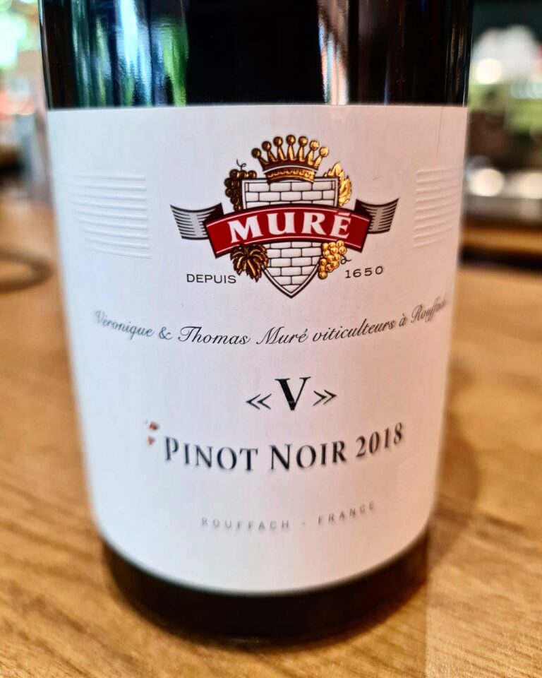 Read more about the article Mure V ( Vorbourg) Pinot Noir 2018
